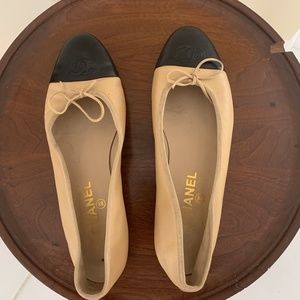 Women's Chanel flats - size 10